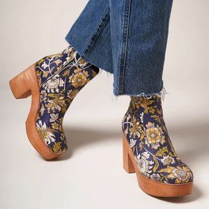 Charlotte Stone Paz Clog Boot In Thistle Size 8